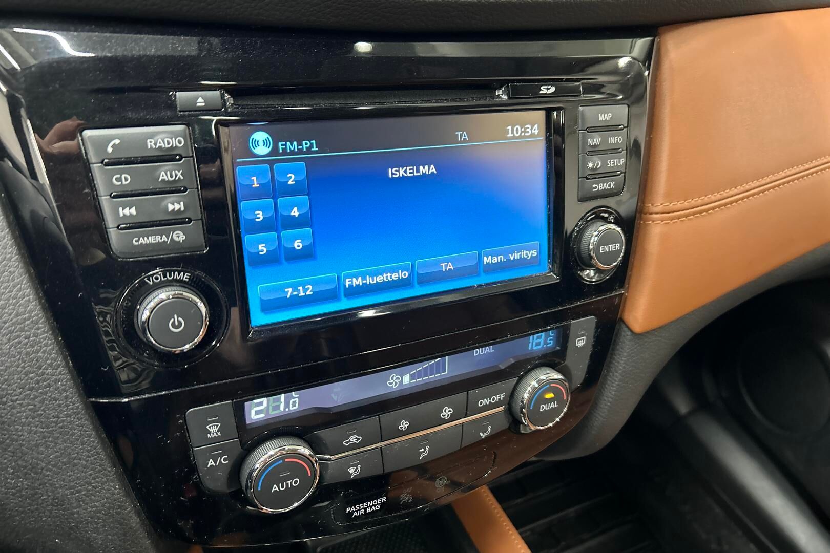 Nissan X-Trail iso kuva 20