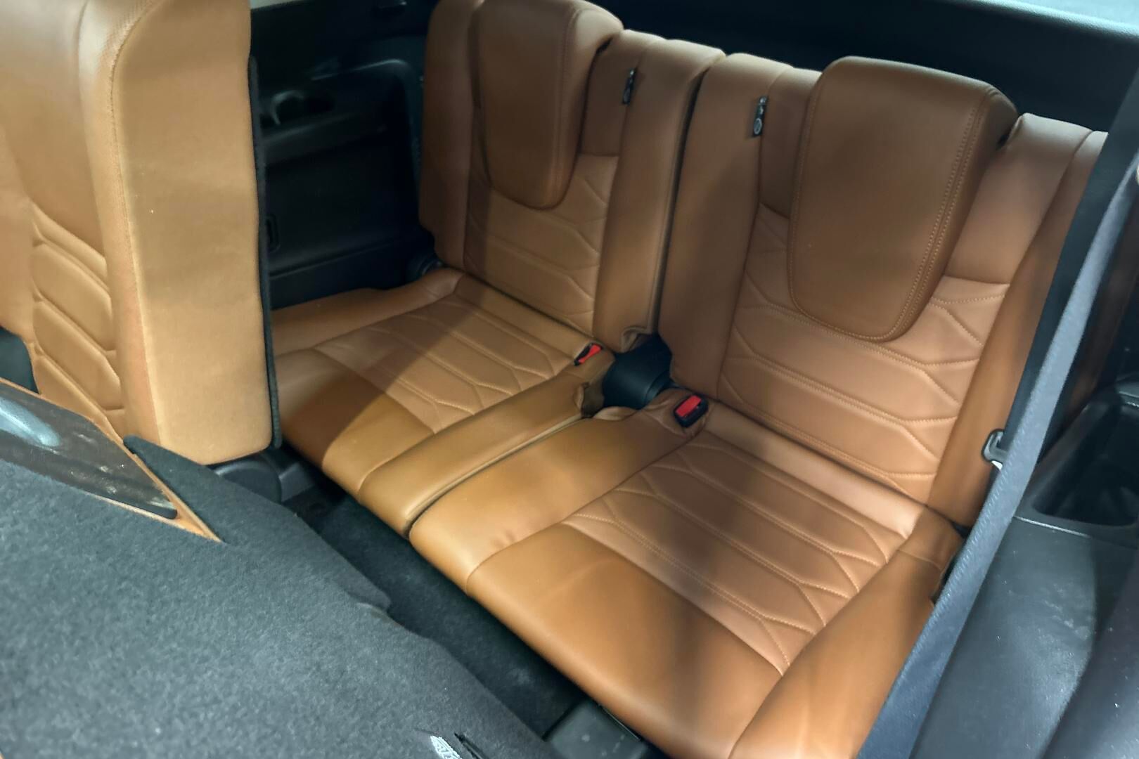 Nissan X-Trail iso kuva 24