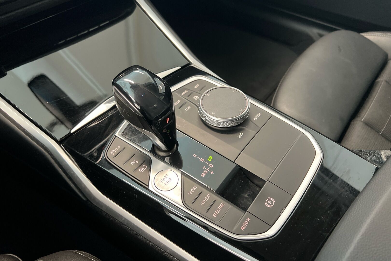 BMW 3-sarja iso kuva 15
