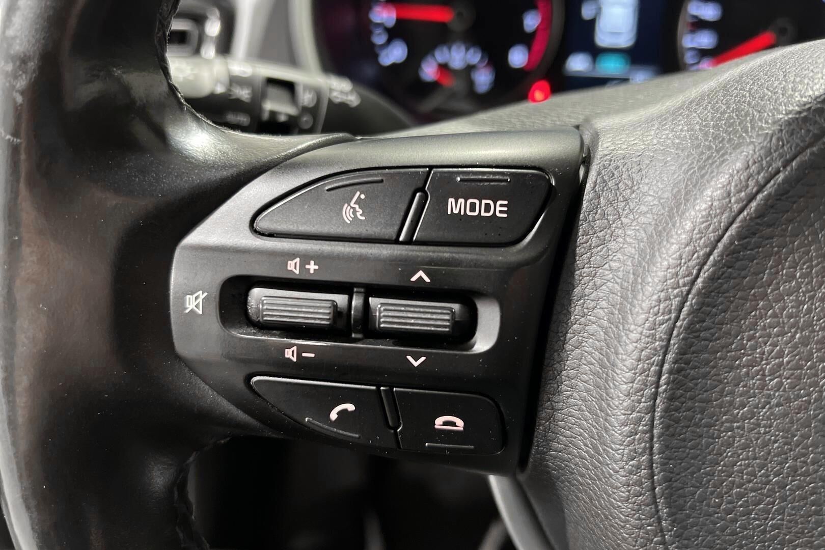 Kia Rio iso kuva 14