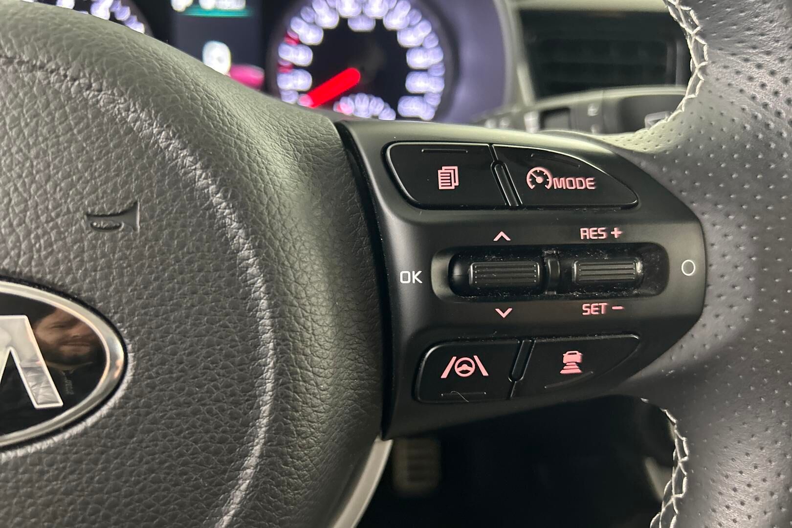Kia Stonic iso kuva 18