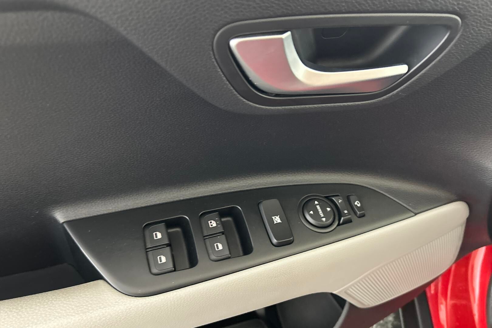 Kia Stonic iso kuva 28