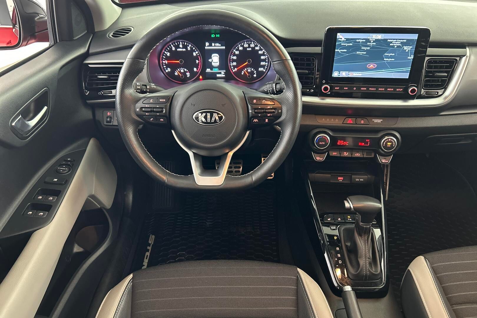 Kia Stonic iso kuva 20