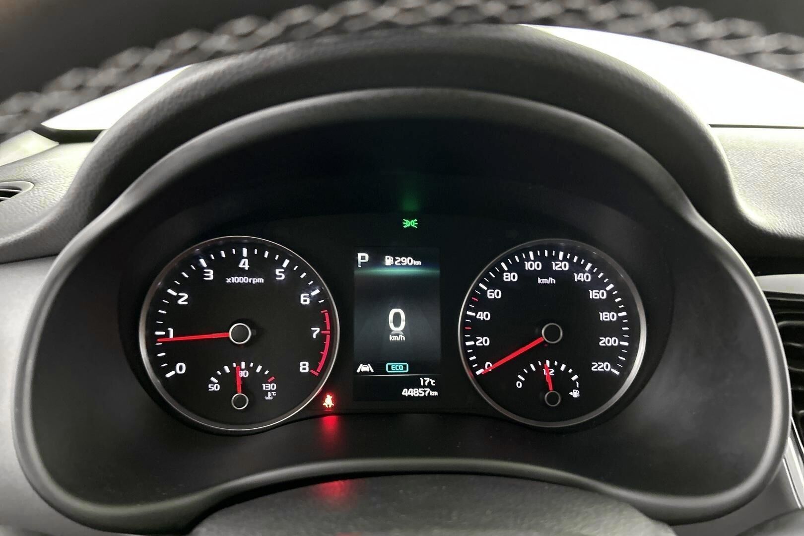 Kia Stonic iso kuva 16