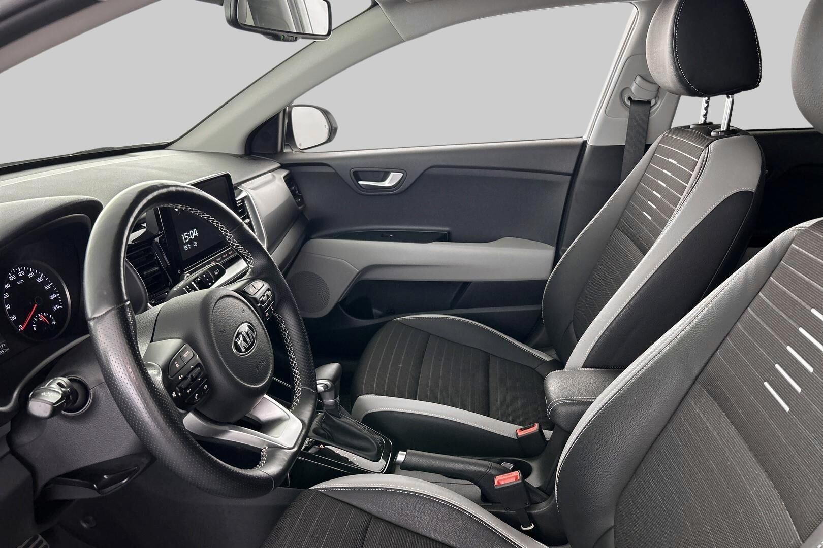 Kia Stonic iso kuva 8
