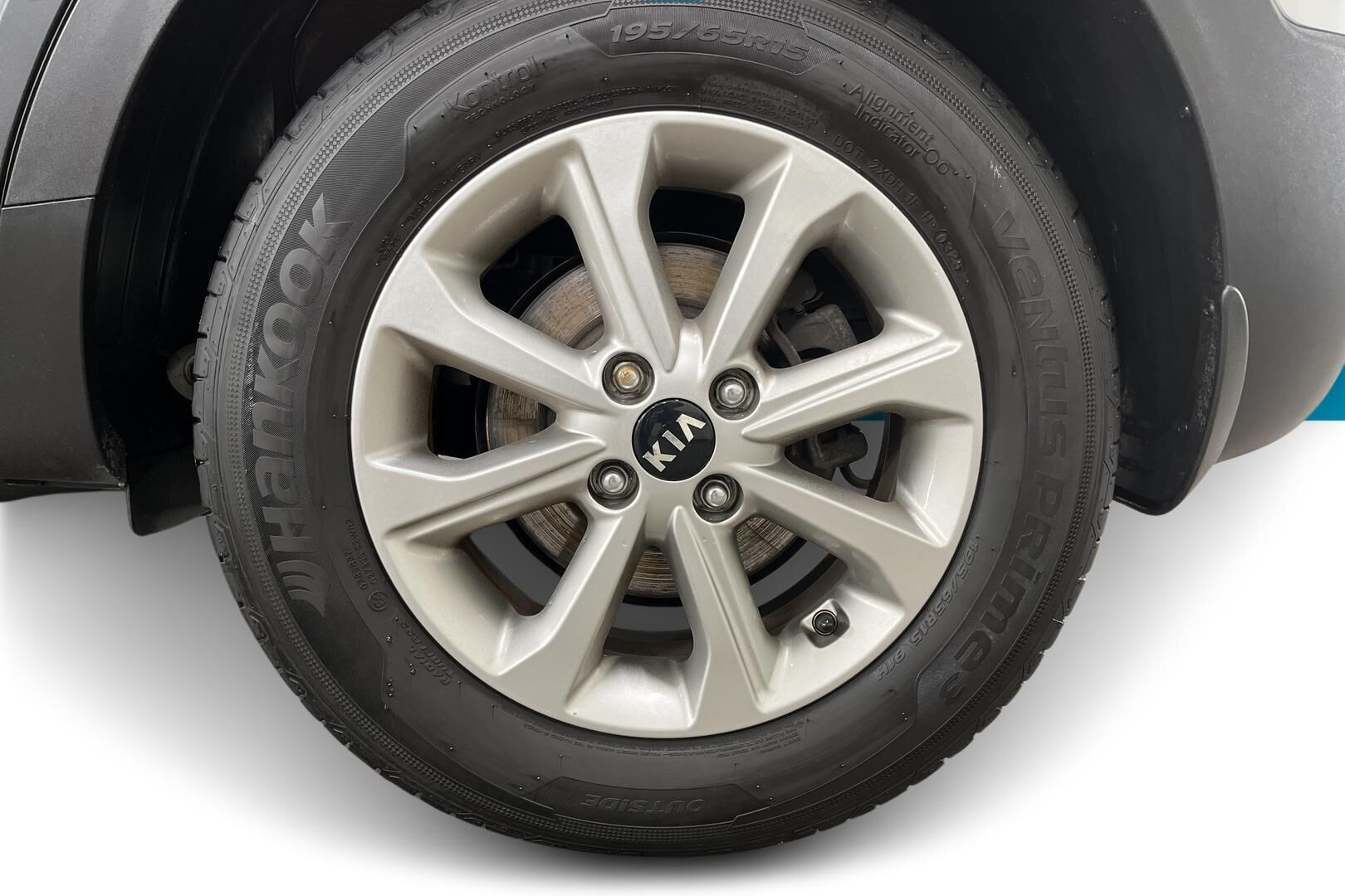 Kia Stonic iso kuva 13