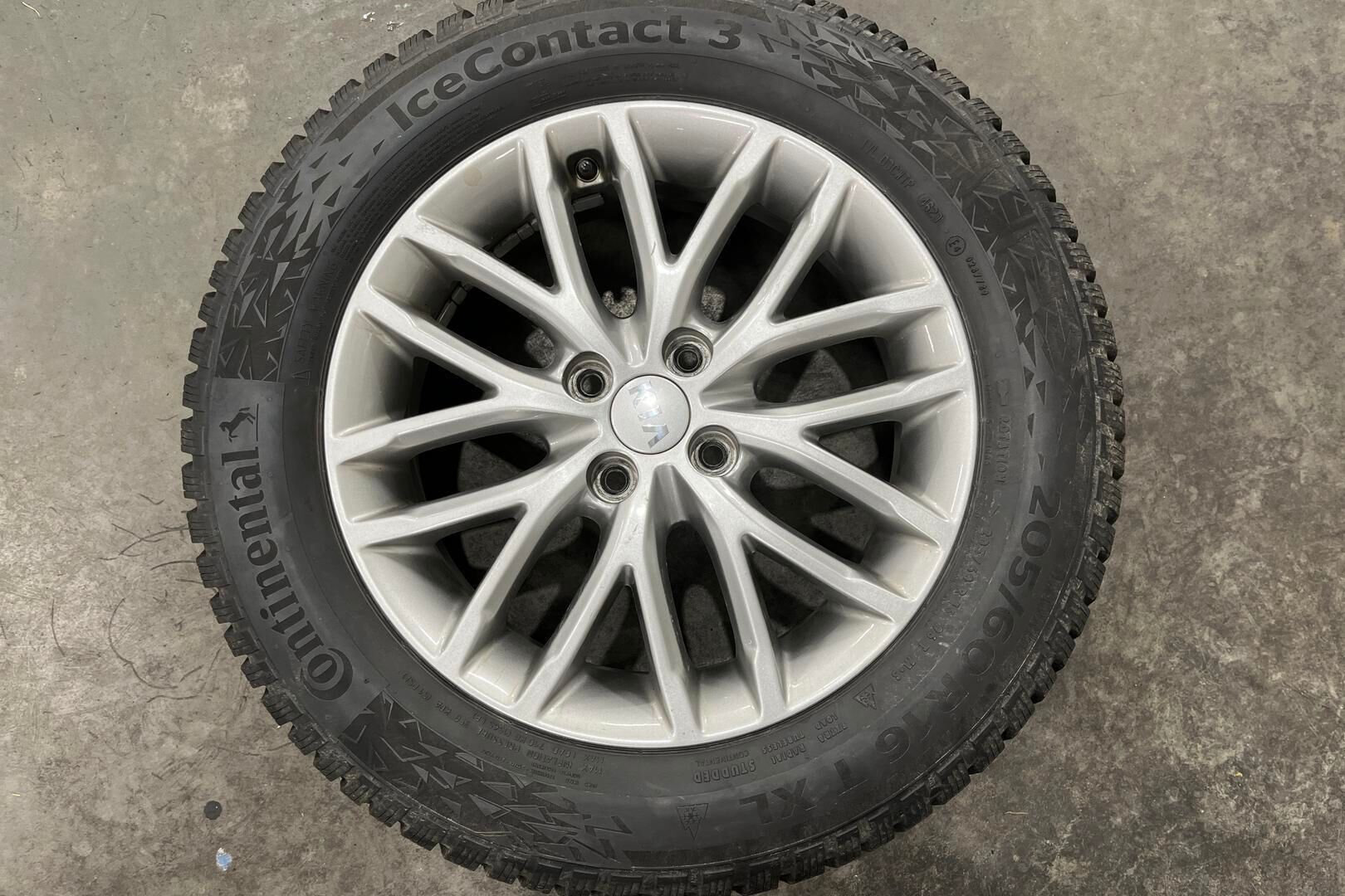 Kia Stonic iso kuva 14