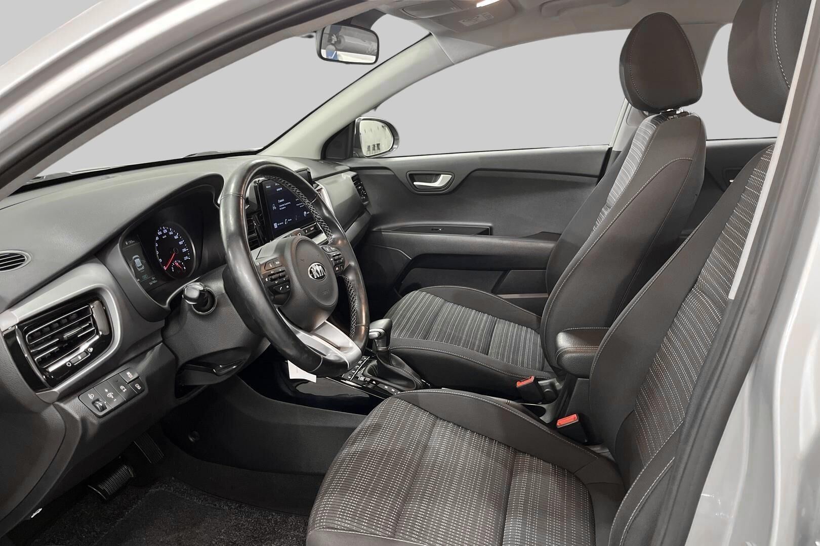 Kia Stonic iso kuva 9