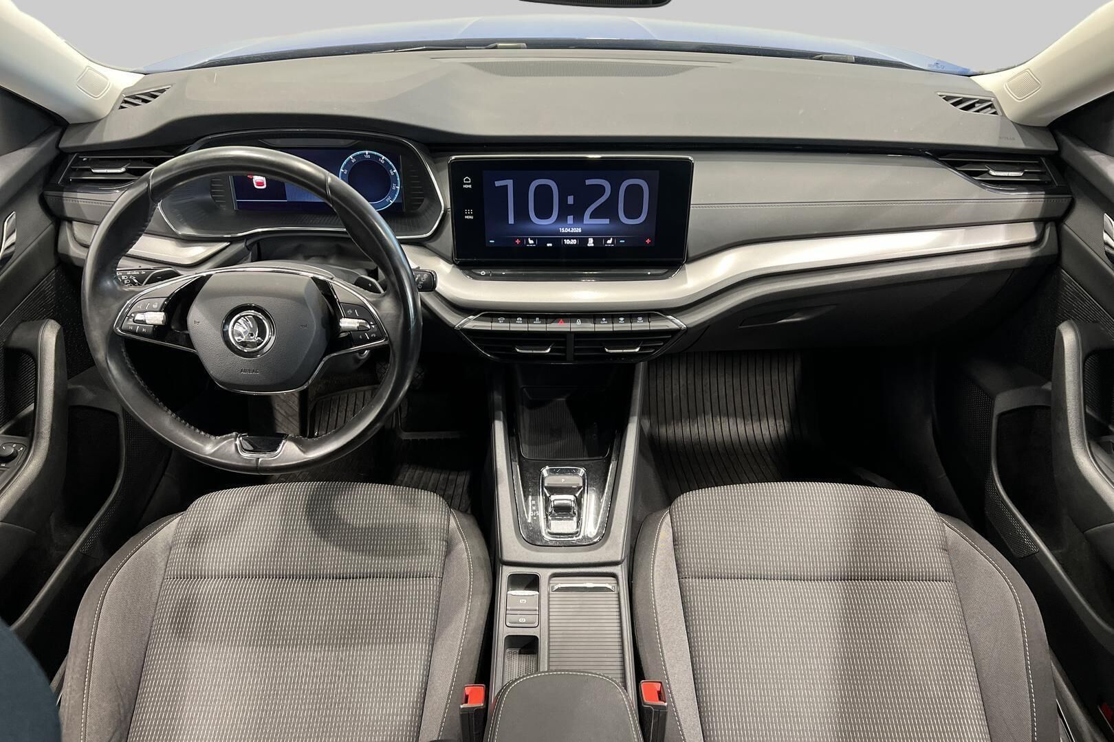 Skoda Octavia iso kuva 11