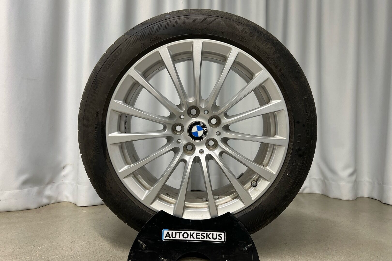 BMW 5-sarja iso kuva 18