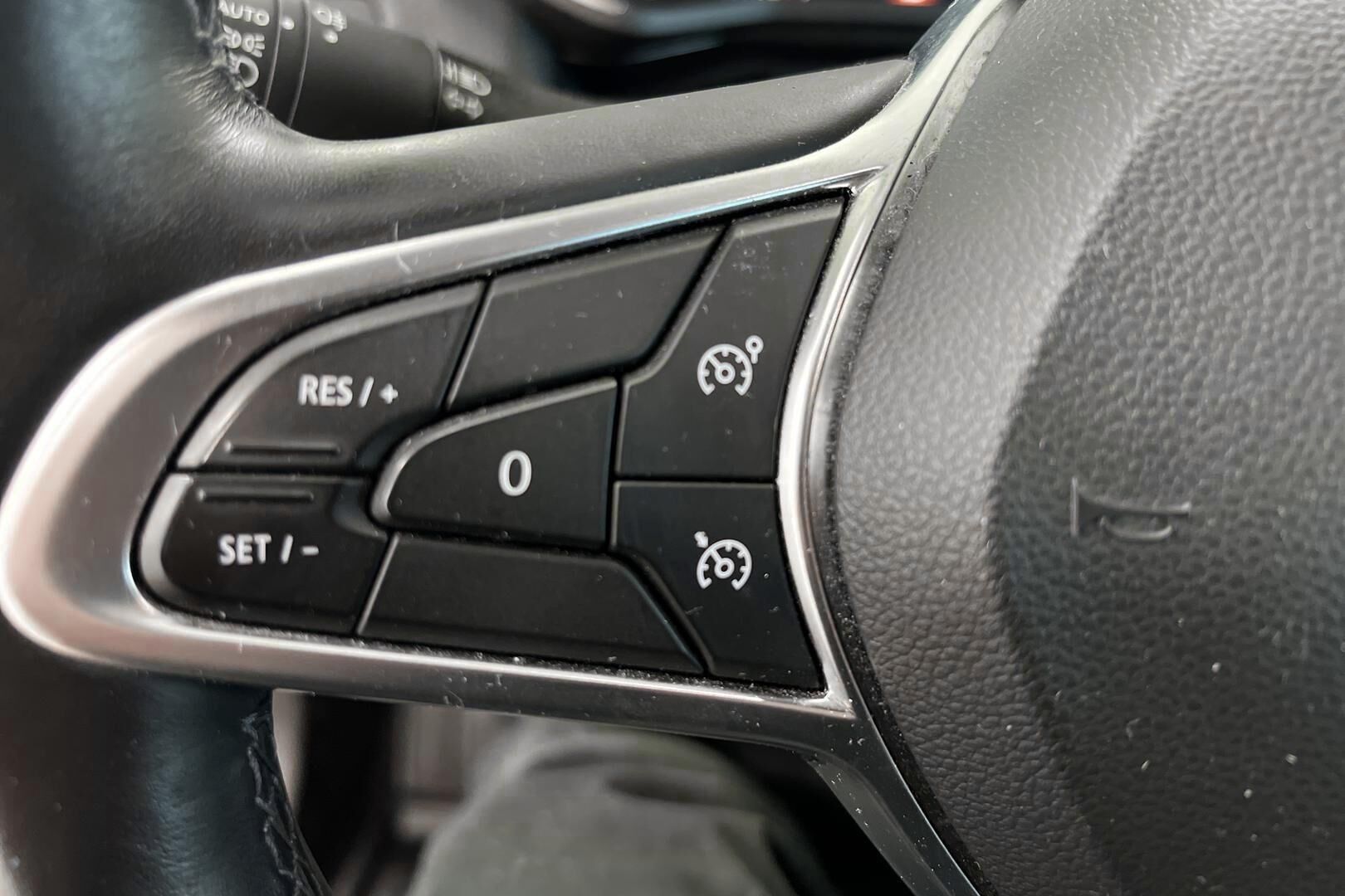 Renault Clio iso kuva 11