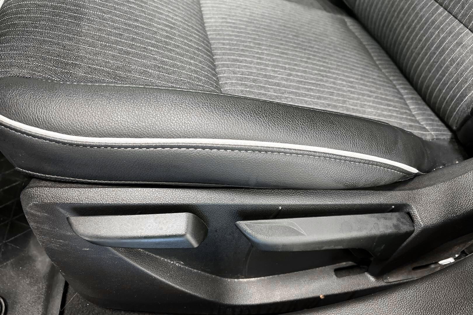 Renault Clio iso kuva 14