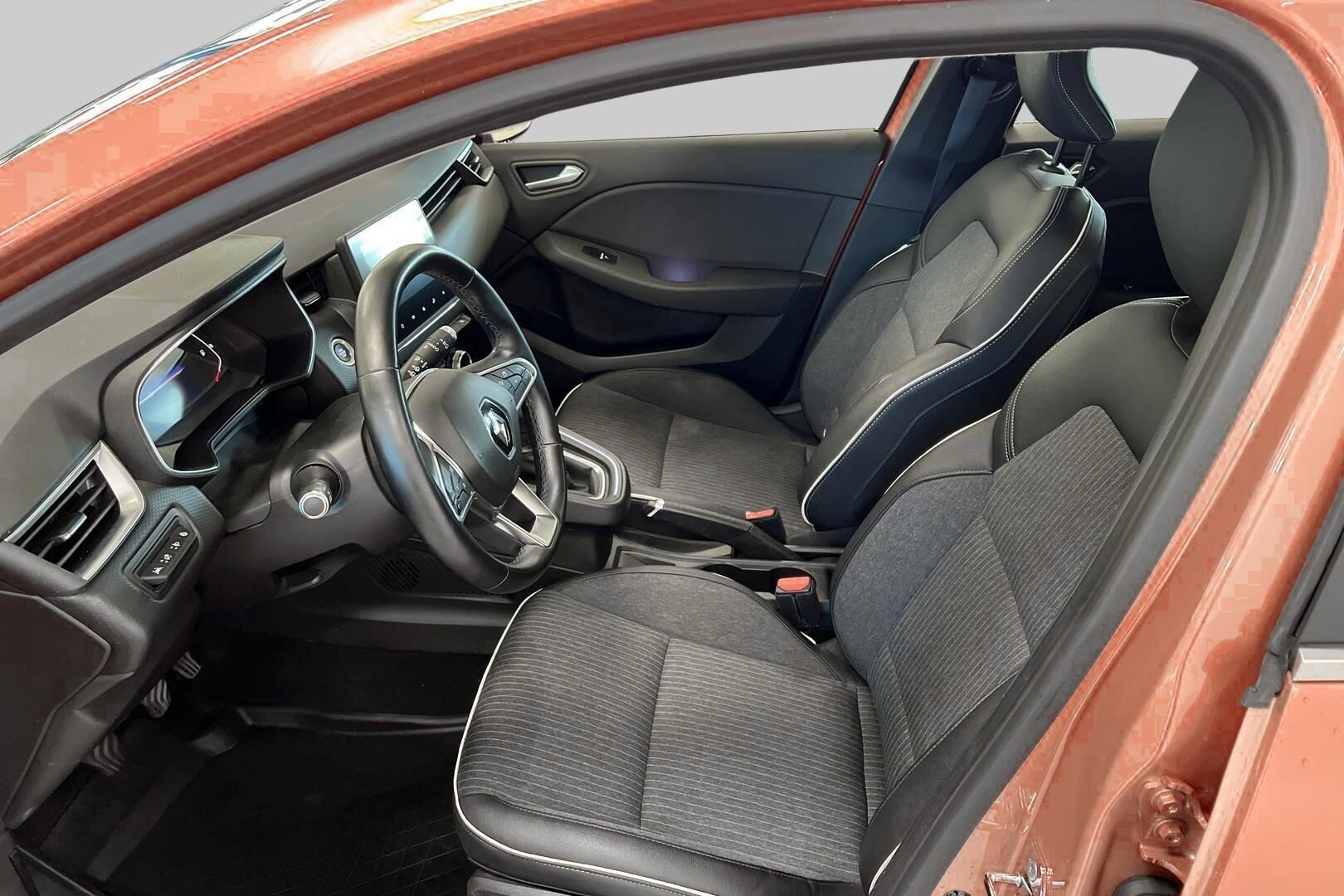 Renault Clio iso kuva 6