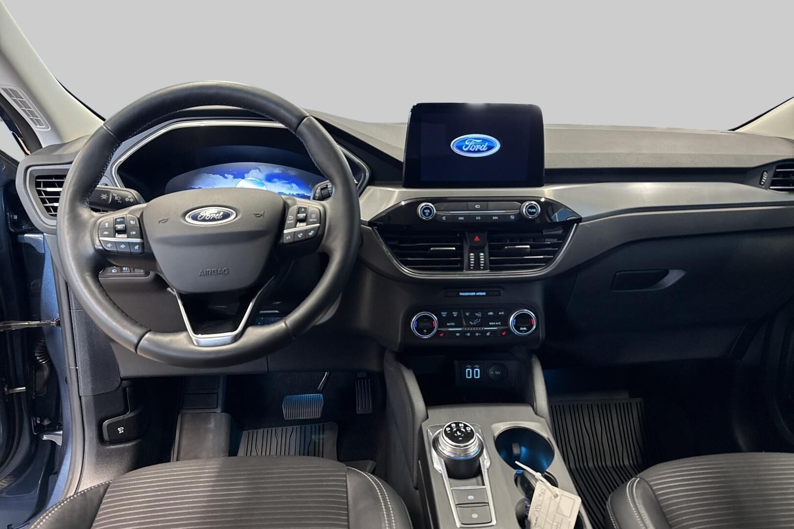 Ford Kuga iso kuva 11