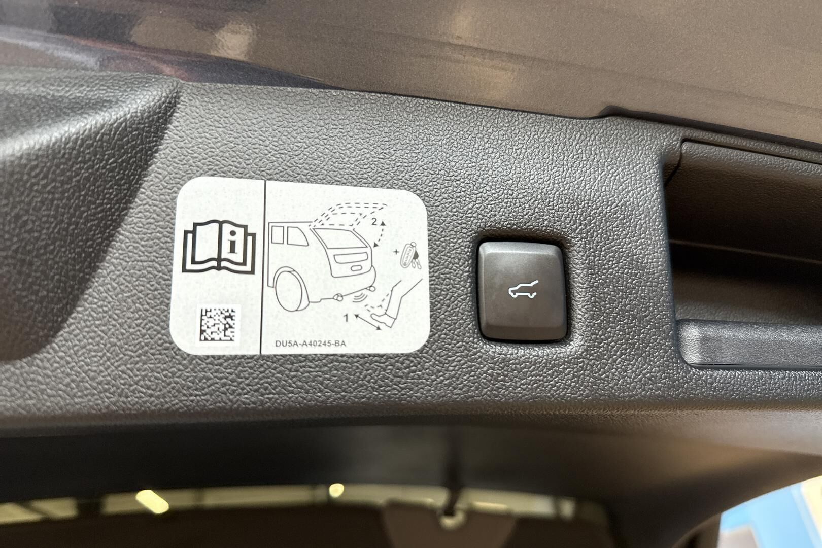 Ford Kuga iso kuva 20