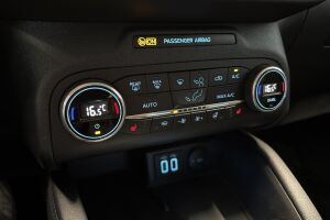 Ford Kuga esikatselu 21
