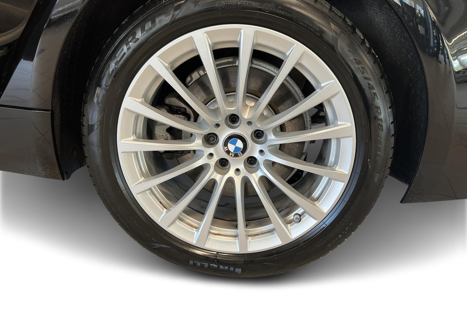 BMW 5-sarja iso kuva 11