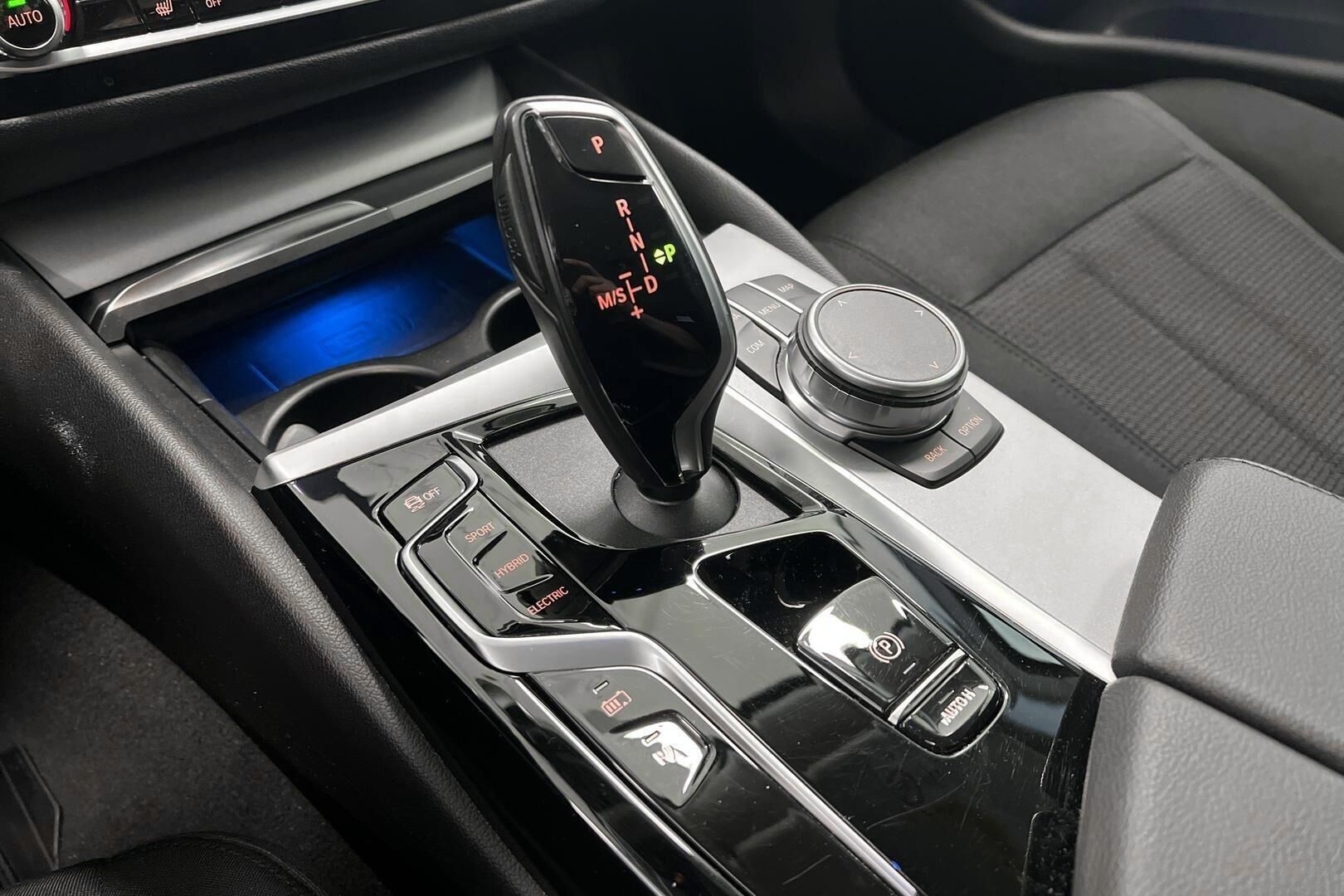 BMW 5-sarja iso kuva 13