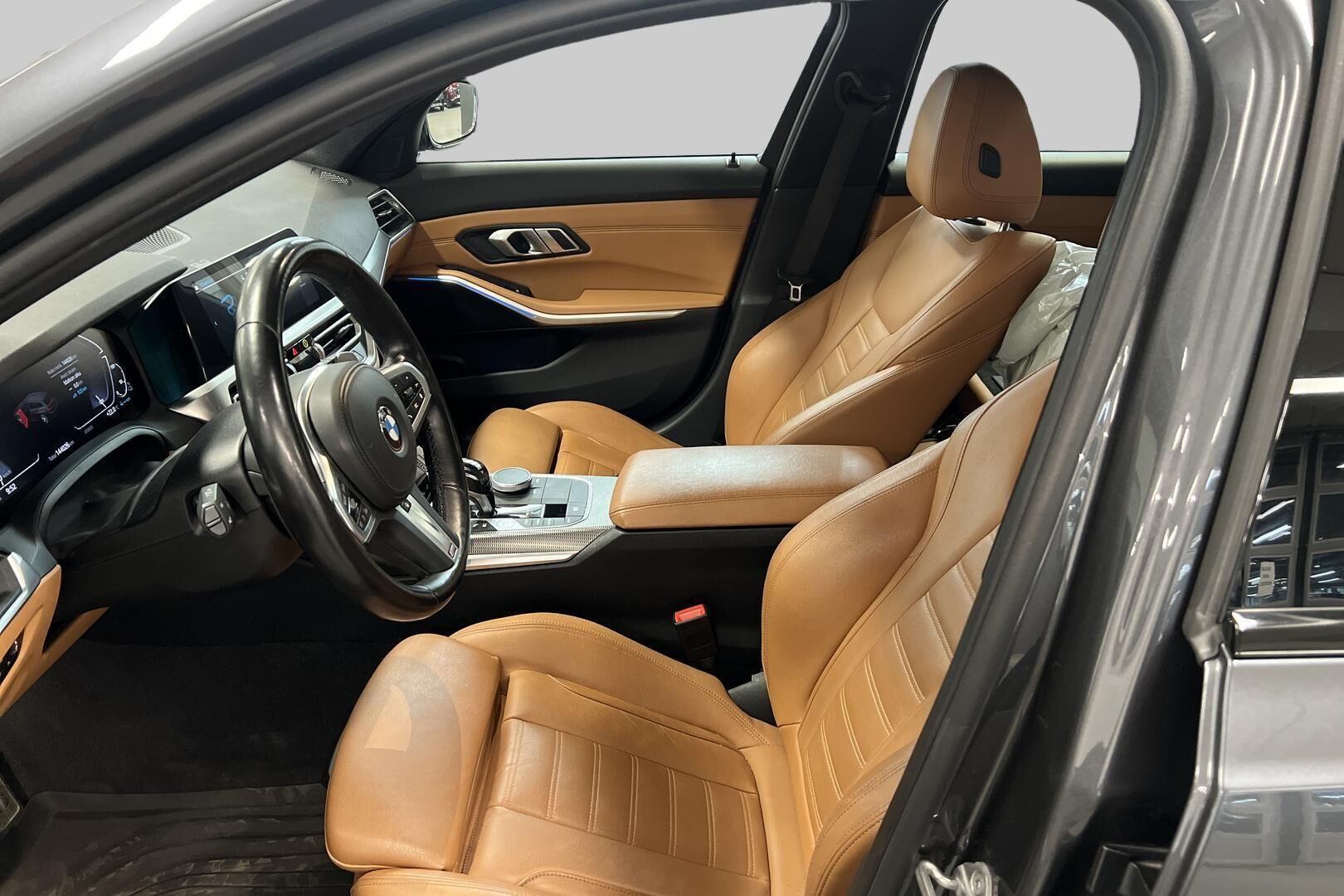 BMW 3-sarja iso kuva 9