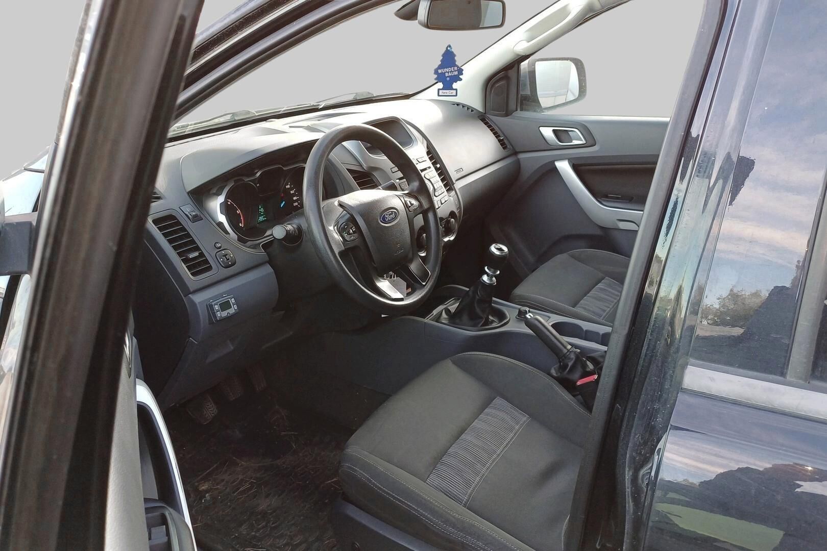 Ford Ranger iso kuva 1