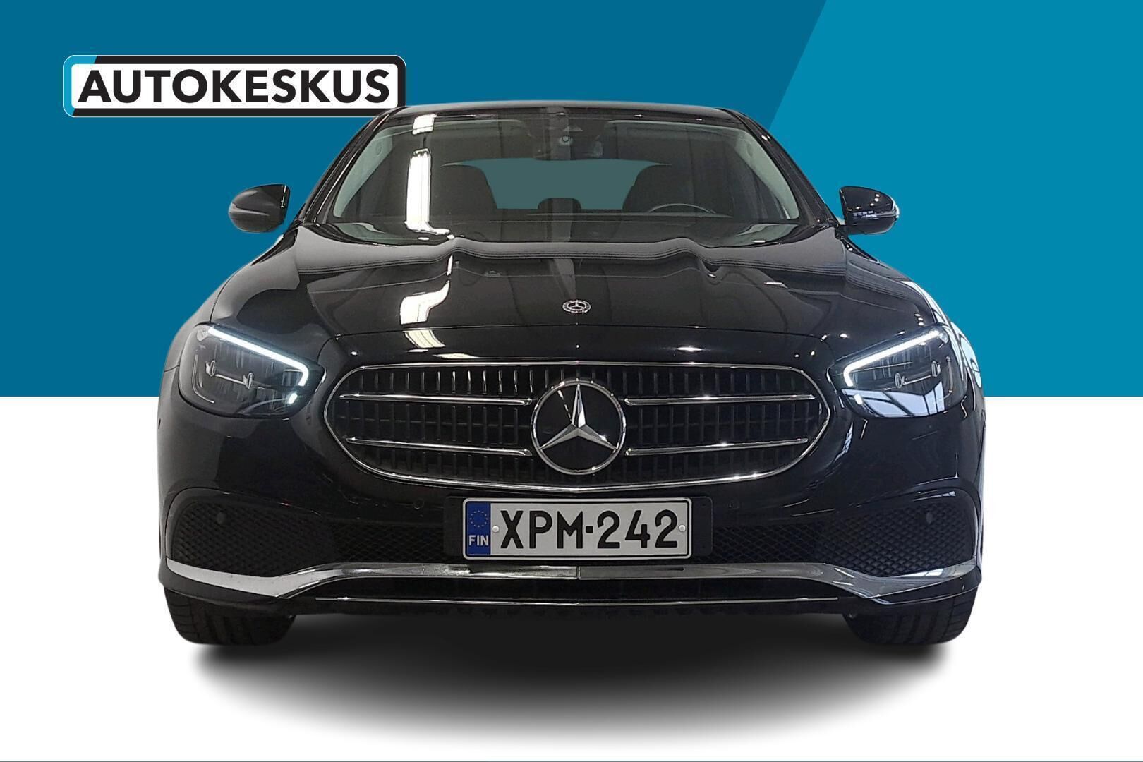Mercedes-Benz E iso kuva 1