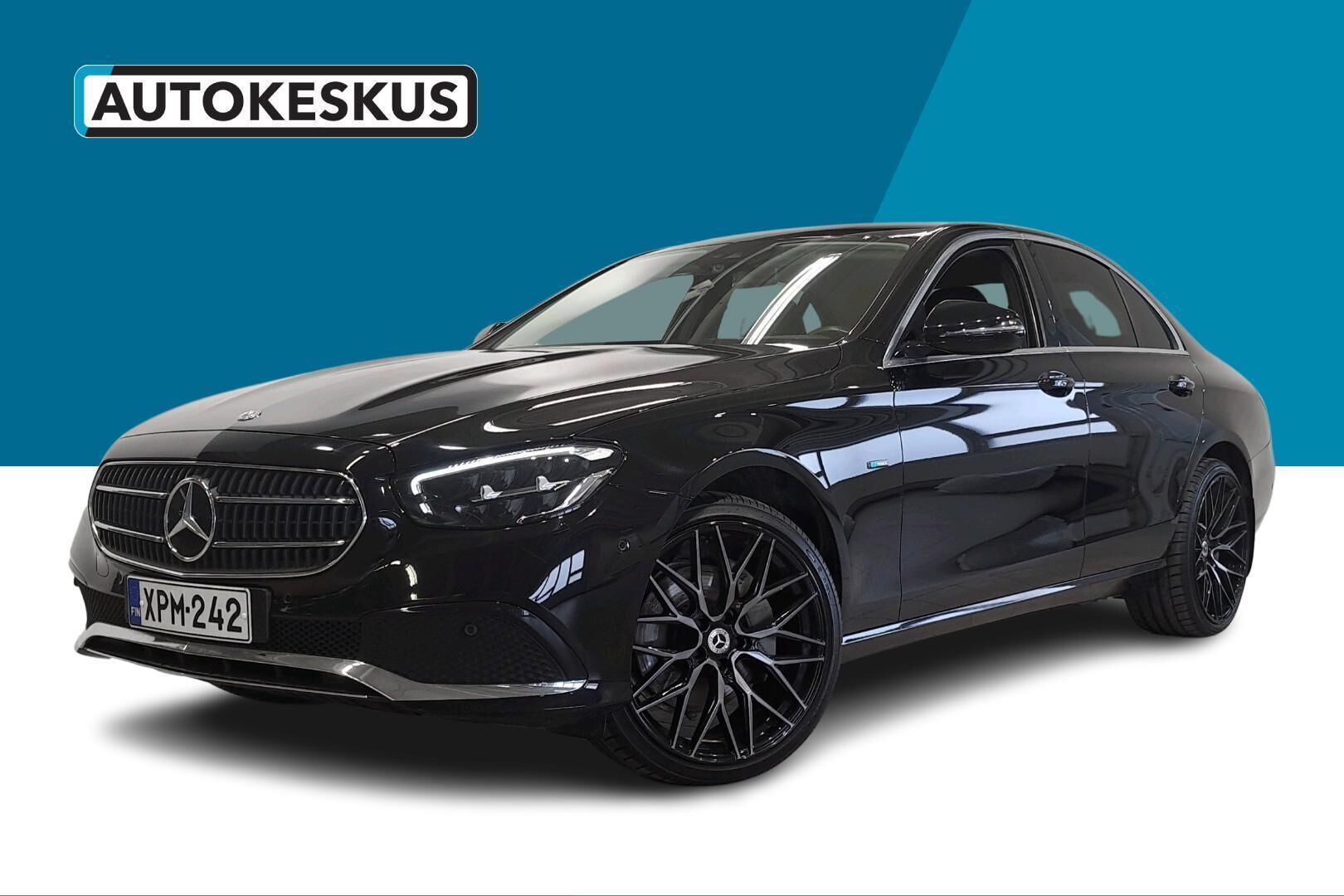 Mercedes-Benz E iso kuva 0