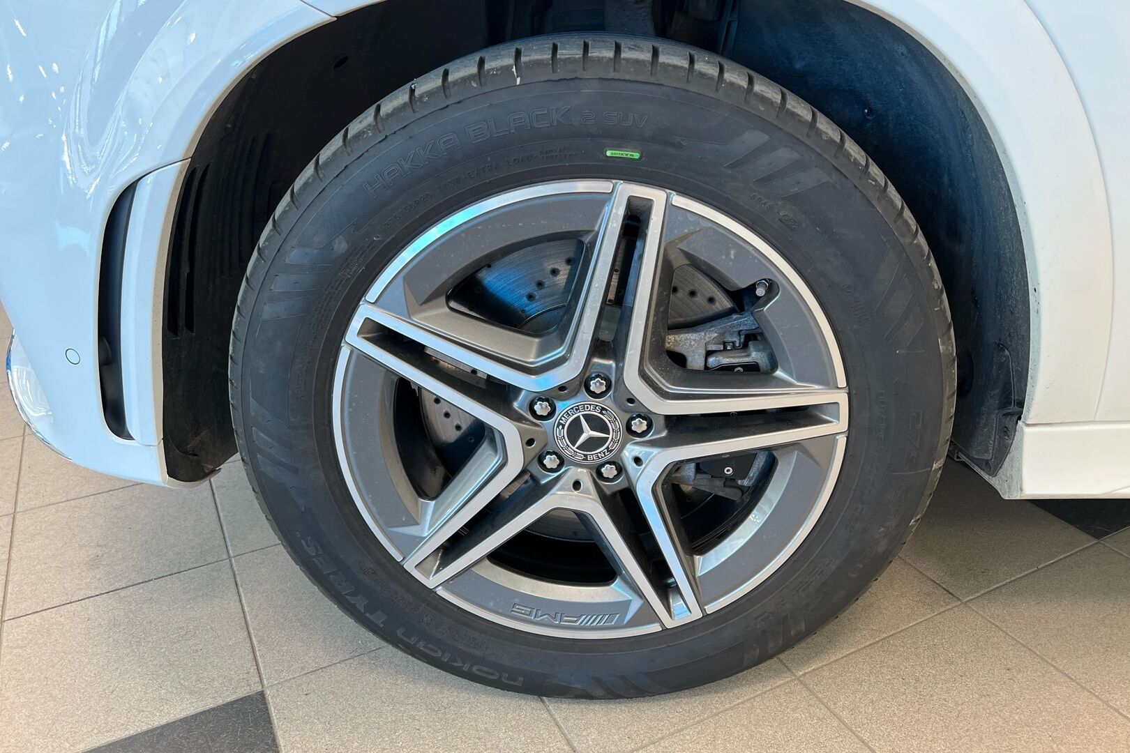Mercedes-Benz GLE iso kuva 10