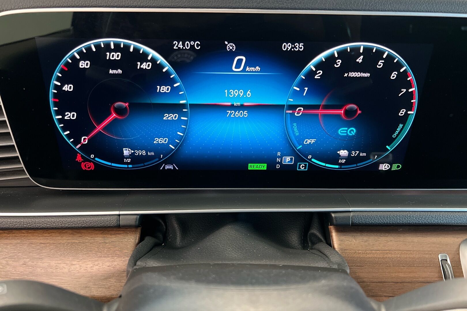 Mercedes-Benz GLE iso kuva 11