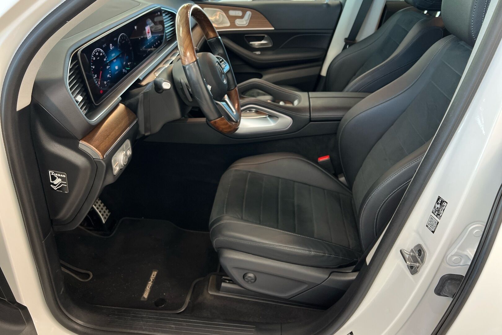 Mercedes-Benz GLE iso kuva 7