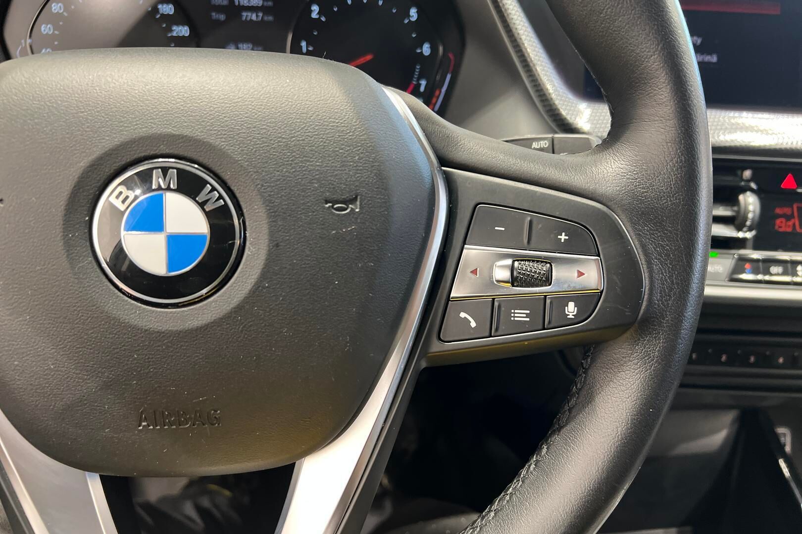 BMW 1-SARJA iso kuva 26