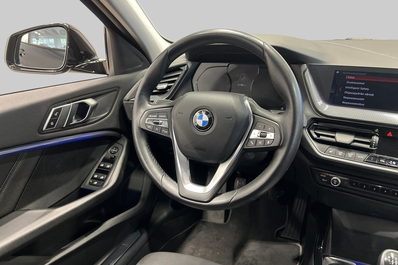 BMW 1-SARJA iso kuva 31