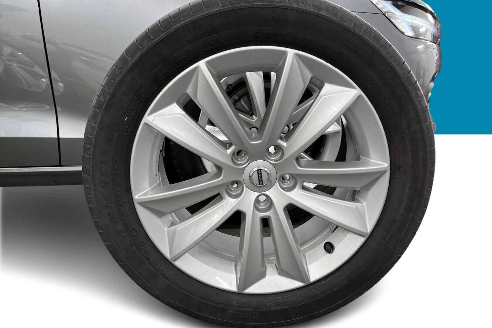 Volvo S60 iso kuva 14