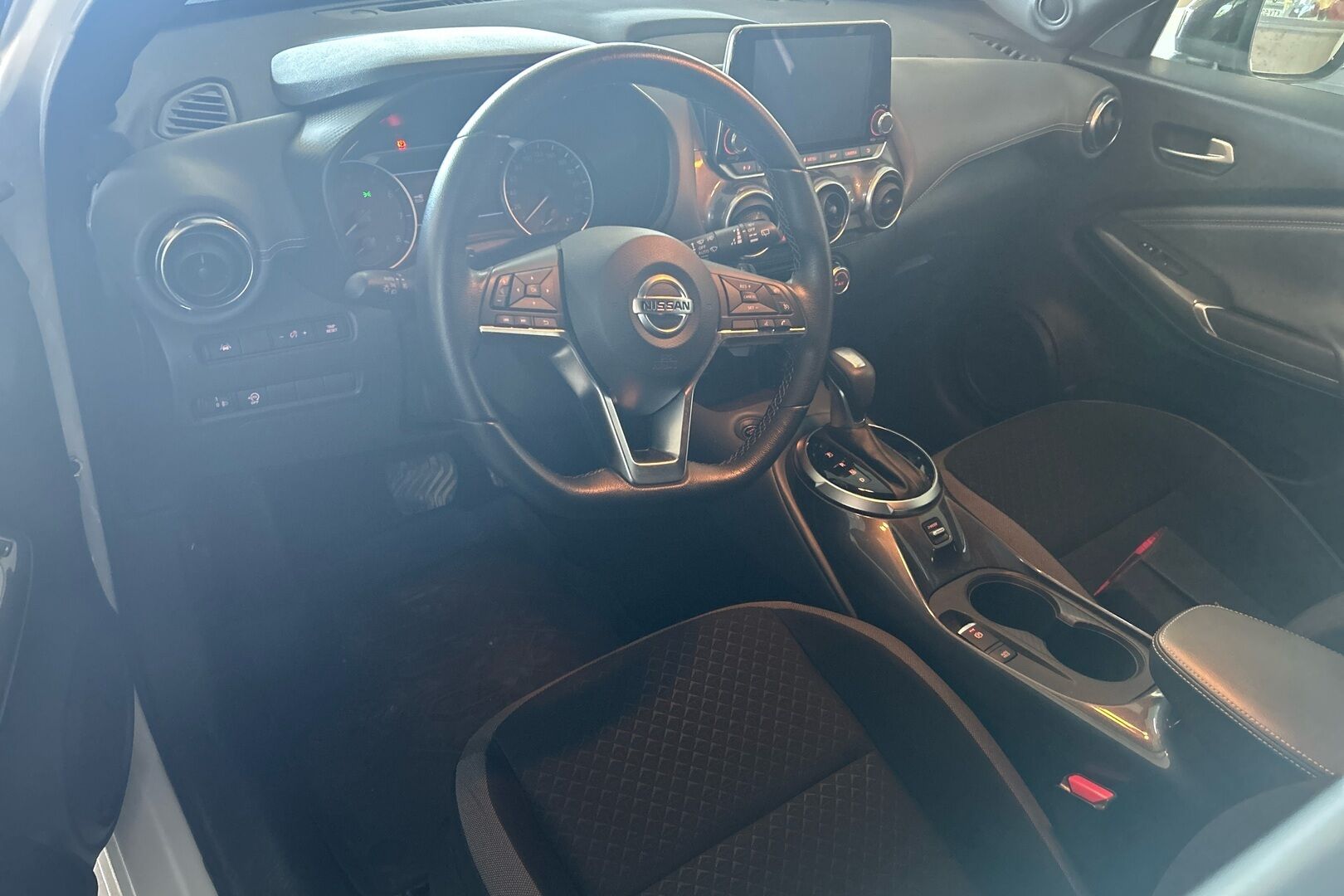 Nissan Juke iso kuva 1
