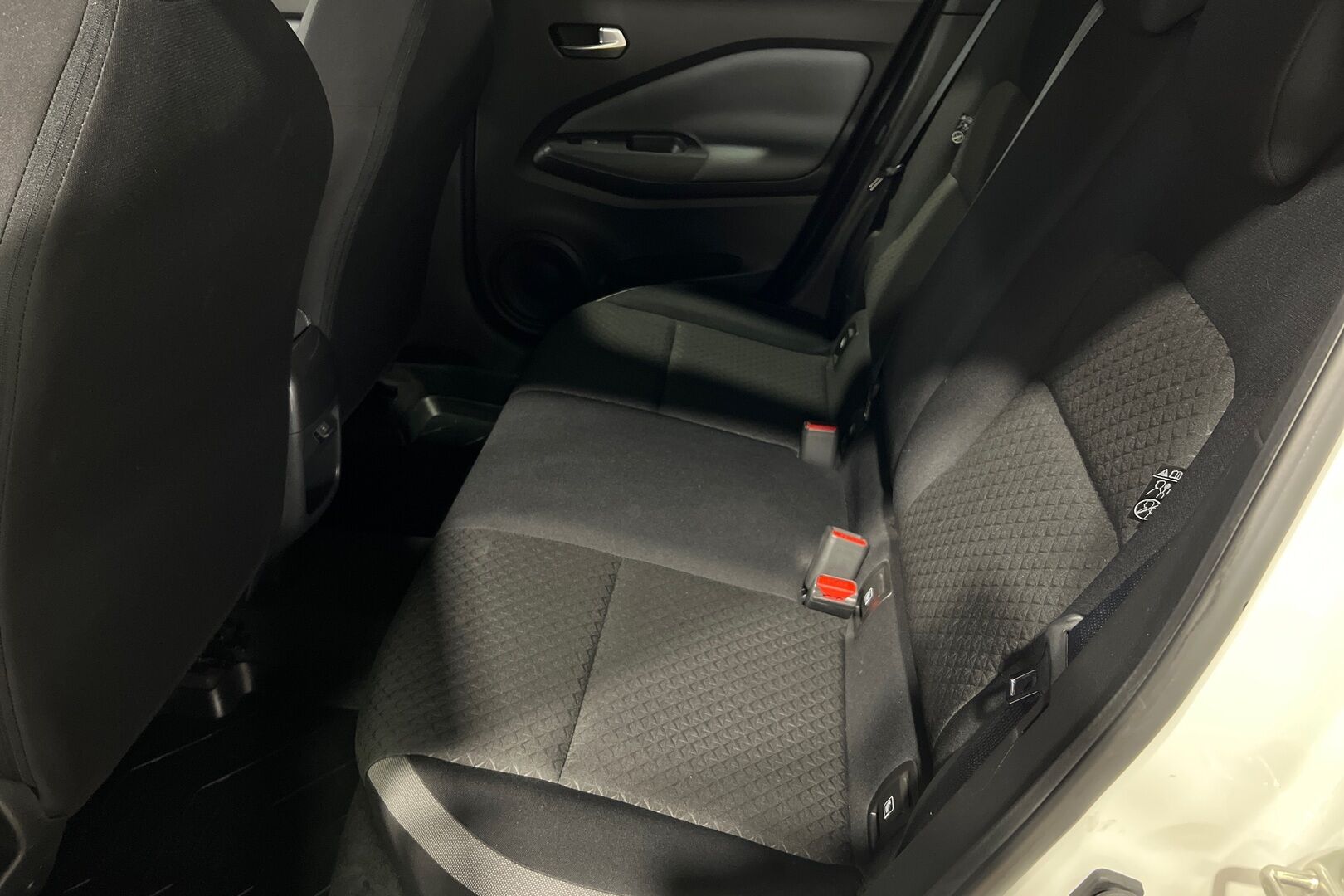 Nissan Juke iso kuva 10