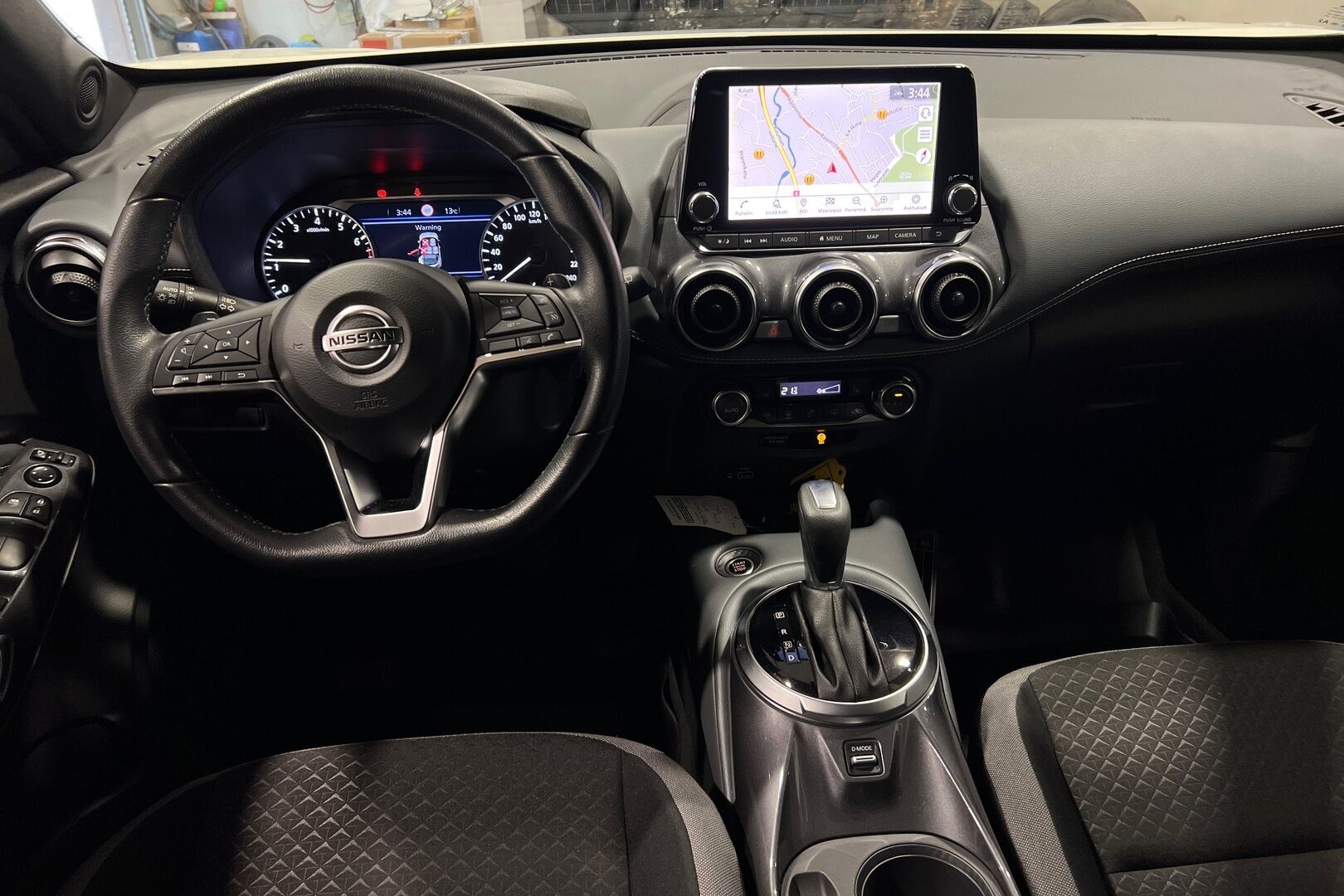 Nissan Juke iso kuva 6