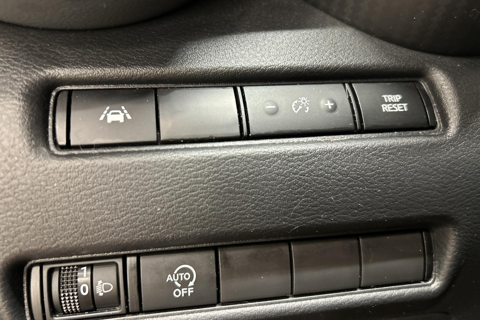 Nissan Juke iso kuva 21