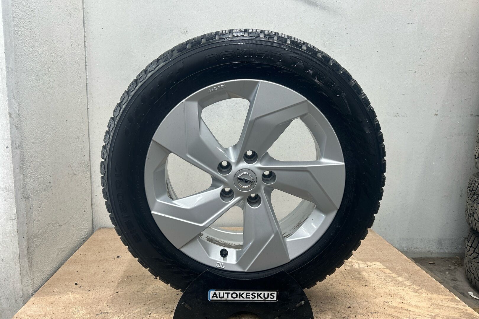Nissan Juke iso kuva 9