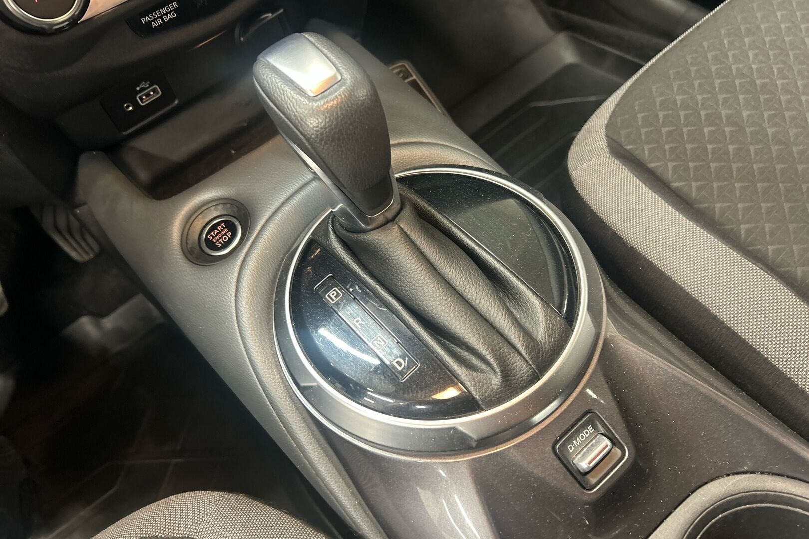 Nissan Juke iso kuva 18