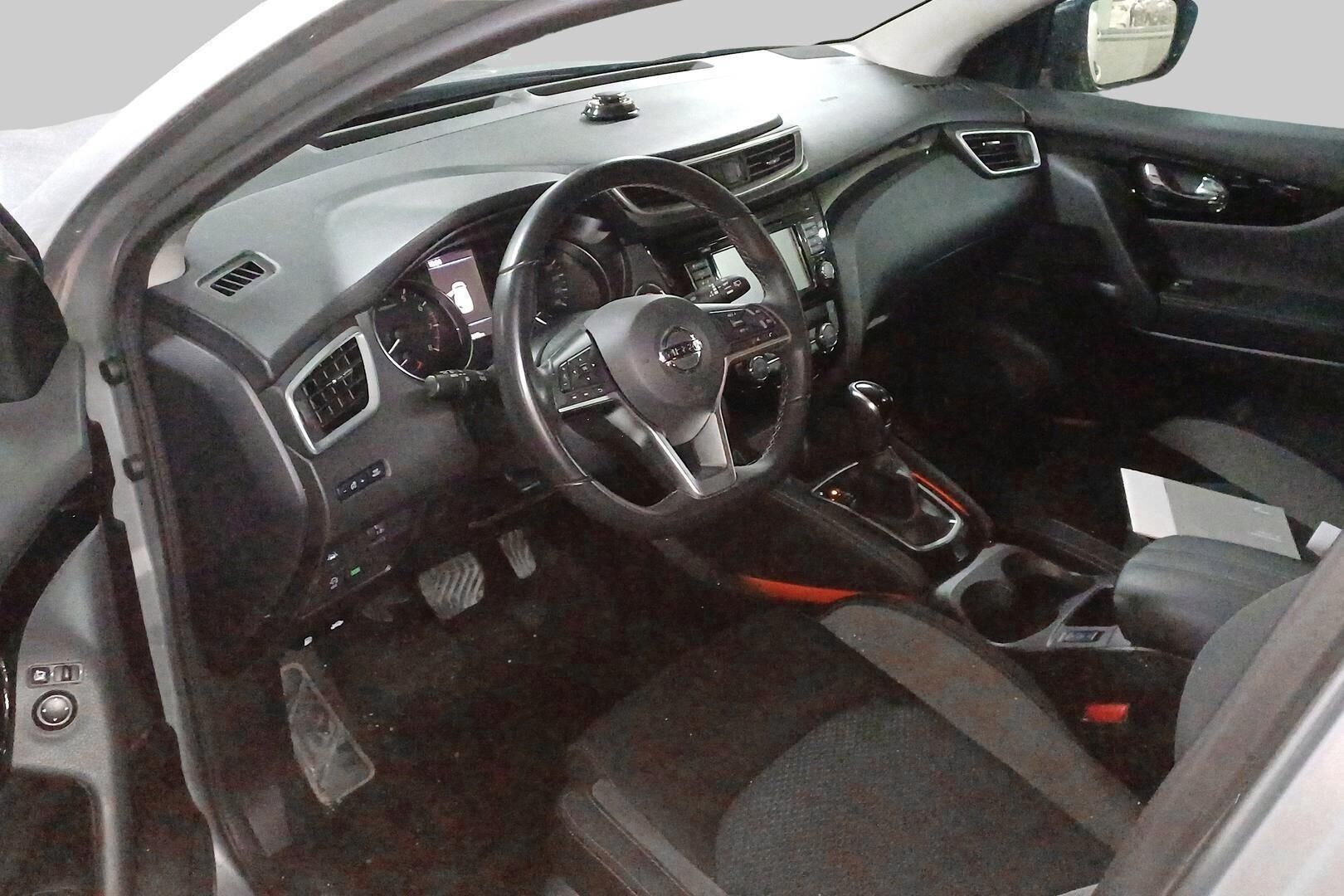 Nissan Qashqai iso kuva 2