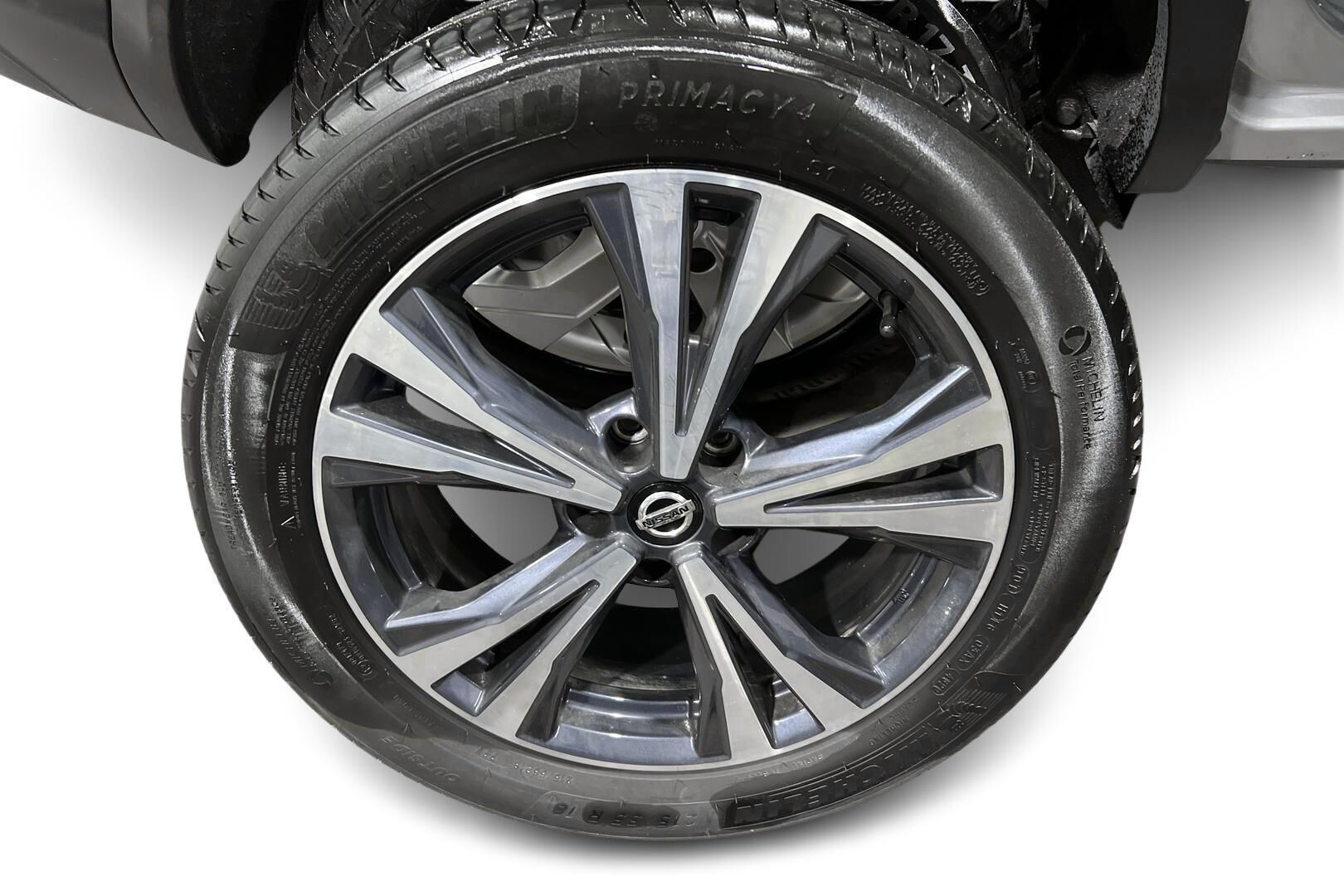 Nissan Qashqai iso kuva 21