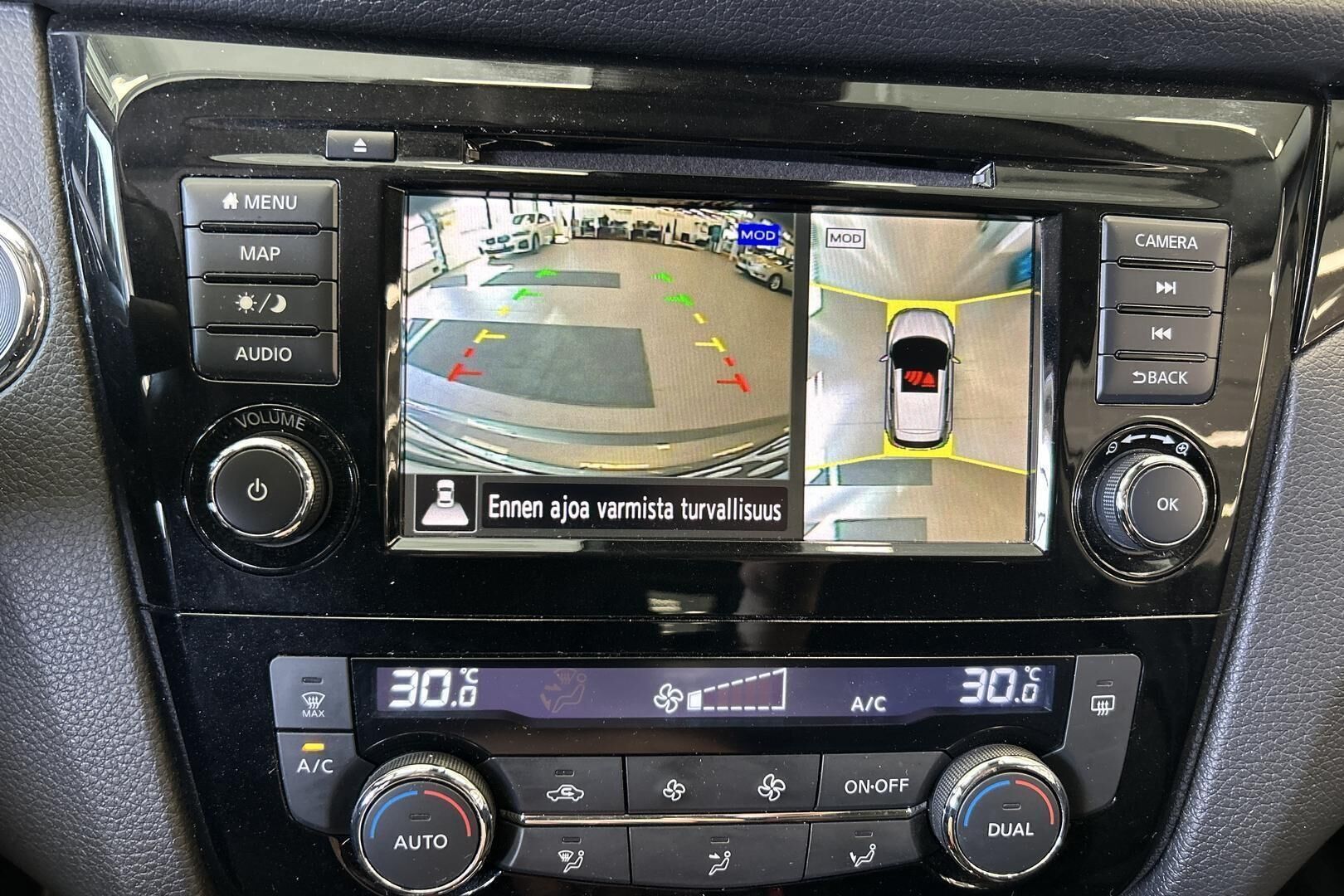 Nissan Qashqai iso kuva 17