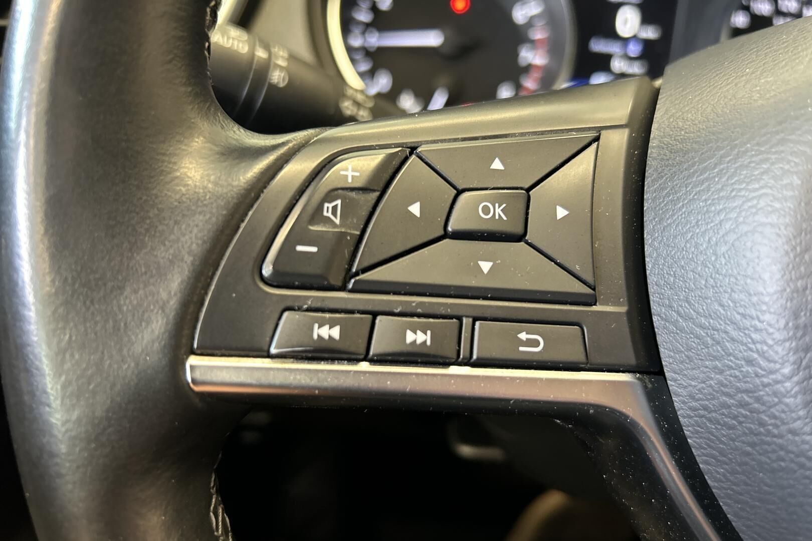 Nissan Qashqai iso kuva 23