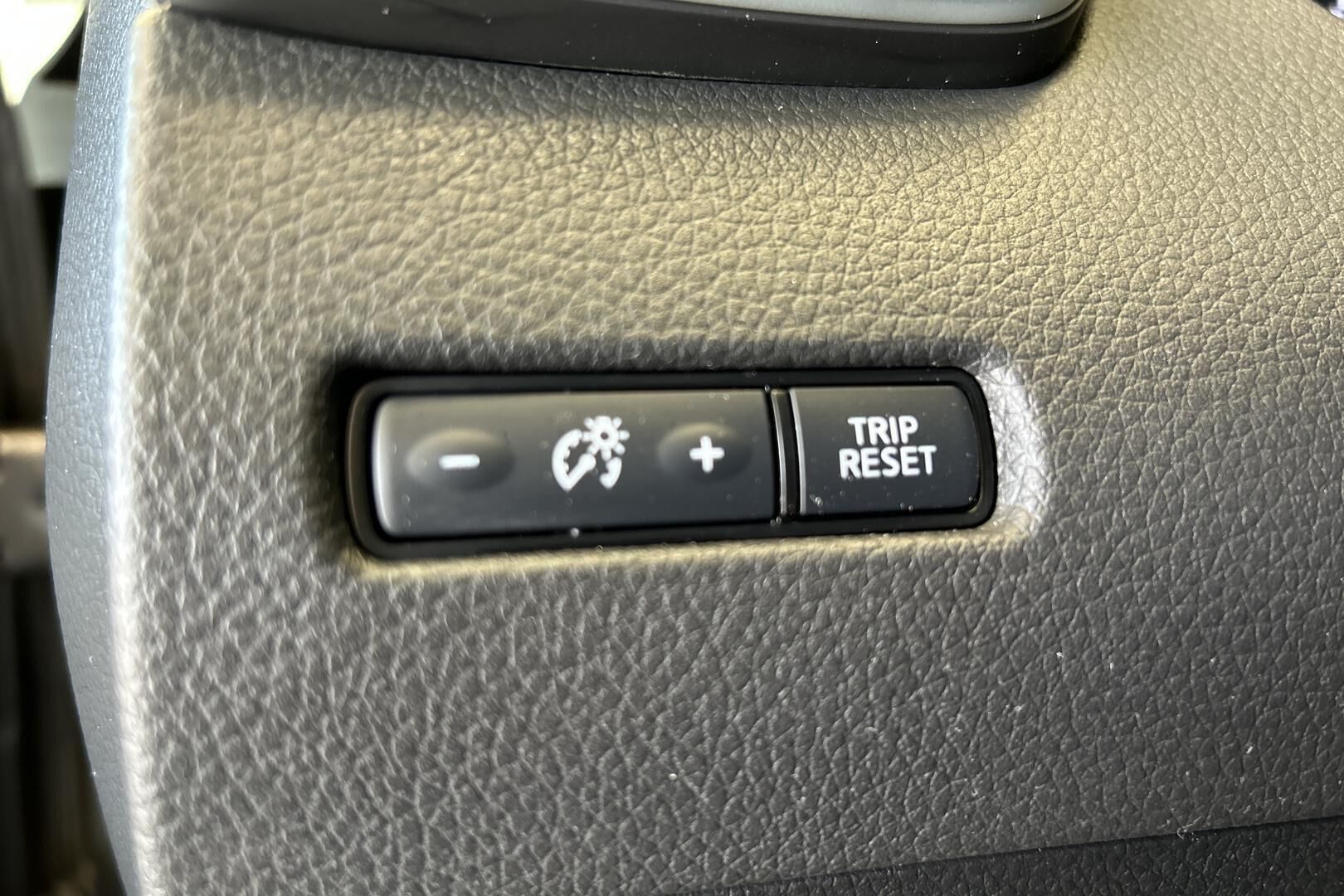 Nissan Qashqai iso kuva 24