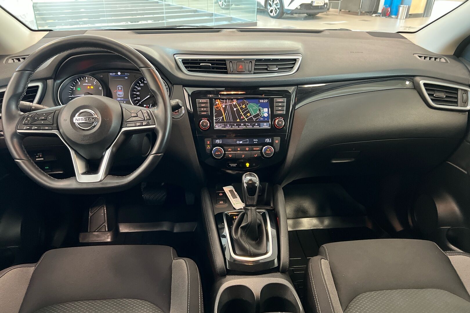 Nissan Qashqai iso kuva 18