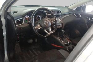 Nissan Qashqai esikatselu 2