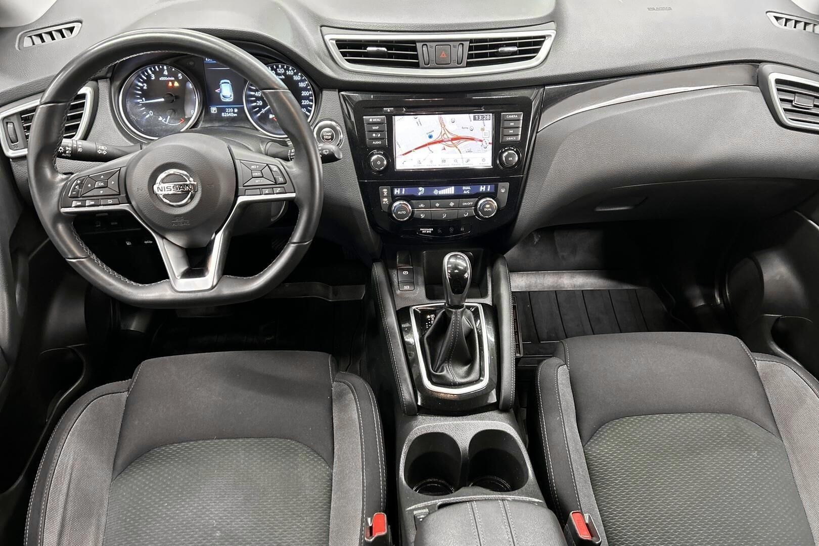 Nissan Qashqai iso kuva 7