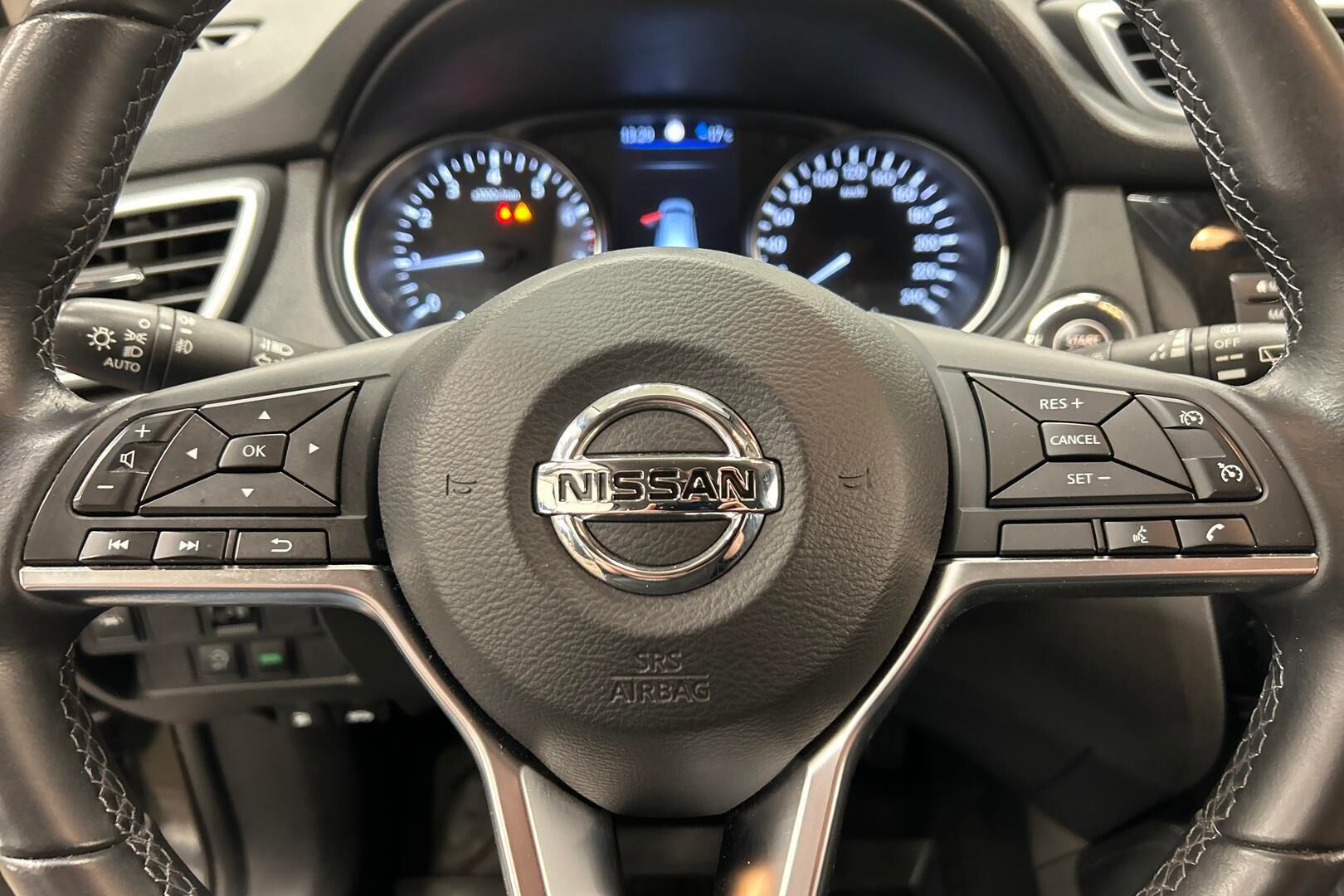 Nissan Qashqai iso kuva 21