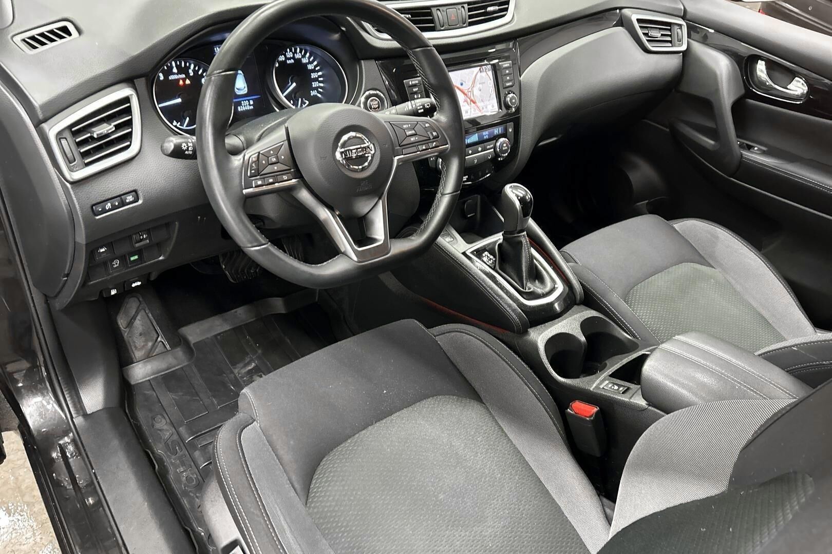 Nissan Qashqai iso kuva 5