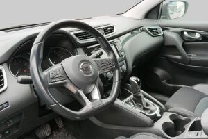 Nissan Qashqai esikatselu 2