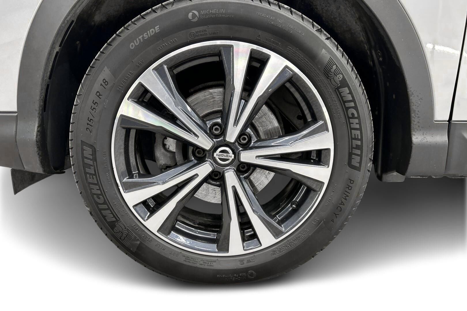 Nissan Qashqai iso kuva 8